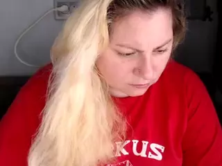 candycream17's Live Sex Cam Show