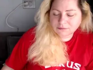 candycream17's Live Sex Cam Show