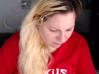 candycream17's Live Sex Cam Show