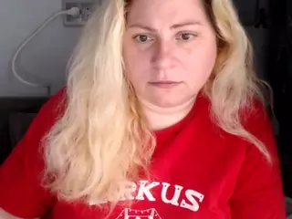 candycream17's Live Sex Cam Show