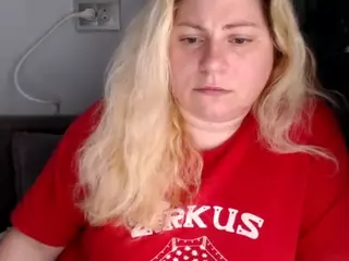 candycream17's Live Sex Cam Show