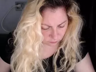 candycream17's Live Sex Cam Show