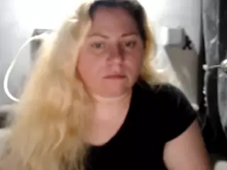 candycream17's Live Sex Cam Show