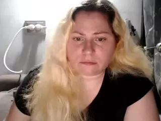 candycream17's Live Sex Cam Show