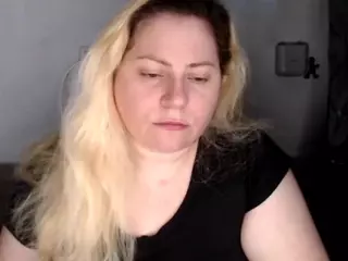 candycream17's Live Sex Cam Show
