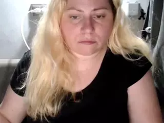 candycream17's Live Sex Cam Show