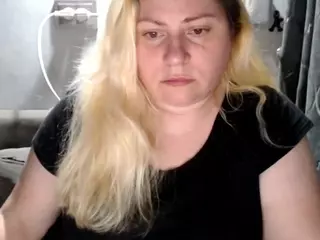 candycream17's Live Sex Cam Show