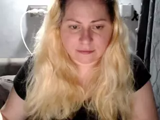 candycream17's Live Sex Cam Show