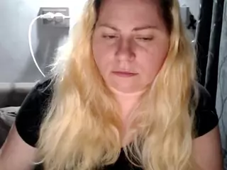 candycream17's Live Sex Cam Show