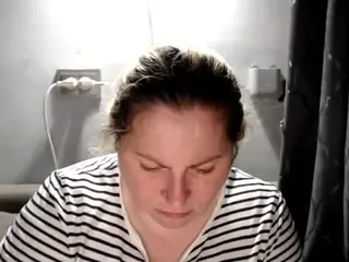 candycream17's Live Sex Cam Show