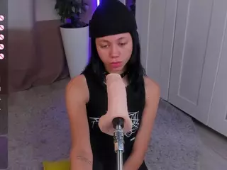 Flora's Live Sex Cam Show