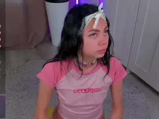 Flora's Live Sex Cam Show