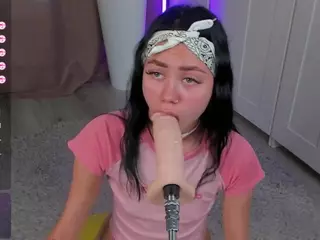 Flora's Live Sex Cam Show