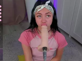 Flora's Live Sex Cam Show