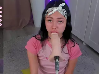 Flora's Live Sex Cam Show