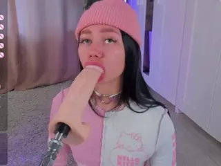 Flora's Live Sex Cam Show