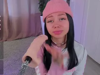 Flora's Live Sex Cam Show