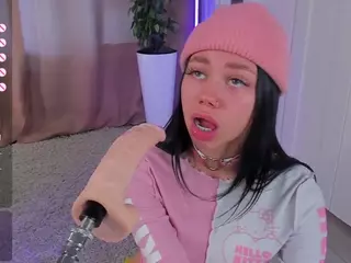 Flora's Live Sex Cam Show
