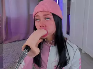 Flora's Live Sex Cam Show