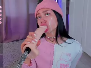Flora's Live Sex Cam Show
