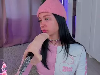 Flora's Live Sex Cam Show