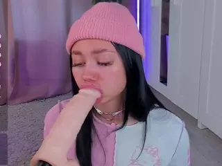 Flora's Live Sex Cam Show