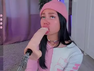 Flora's Live Sex Cam Show