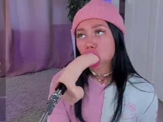 Flora's Live Sex Cam Show
