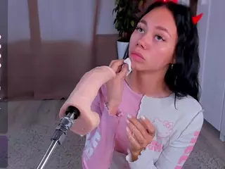 Flora's Live Sex Cam Show