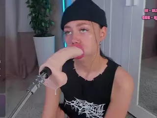 Flora's Live Sex Cam Show