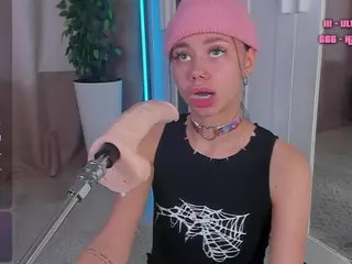 Flora's Live Sex Cam Show