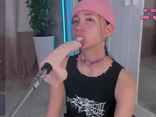 Flora's Live Sex Cam Show
