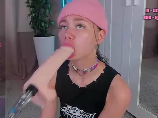 Flora's Live Sex Cam Show