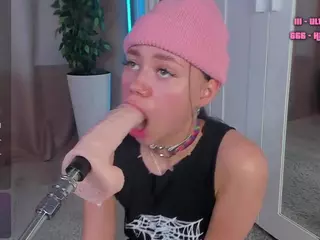 Flora's Live Sex Cam Show