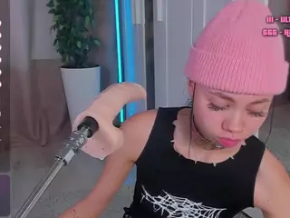 Flora's Live Sex Cam Show