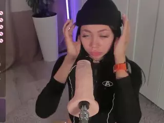 Flora's Live Sex Cam Show