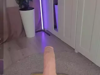 Flora's Live Sex Cam Show