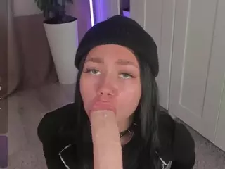 Flora's Live Sex Cam Show