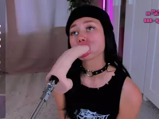 Flora's Live Sex Cam Show