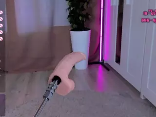 Flora's Live Sex Cam Show