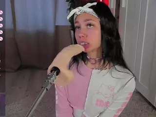 Flora's Live Sex Cam Show