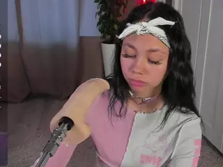 Flora's Live Sex Cam Show
