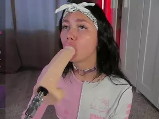 Flora's Live Sex Cam Show