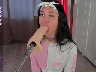 Flora's Live Sex Cam Show