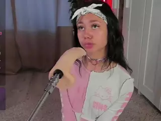 Flora's Live Sex Cam Show