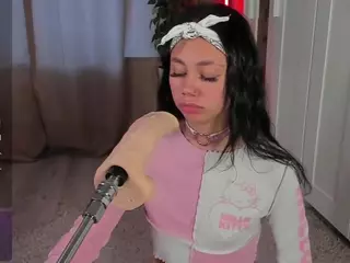Flora's Live Sex Cam Show