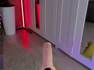 Flora's Live Sex Cam Show