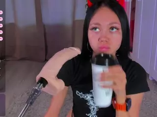 Flora's Live Sex Cam Show