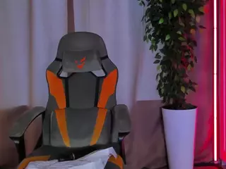 Flora's Live Sex Cam Show