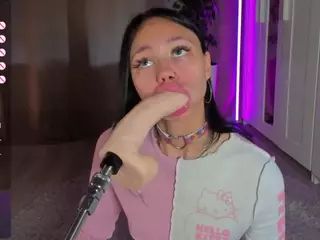 Flora's Live Sex Cam Show